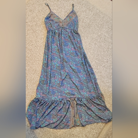 Gardenbelle Dresses & Skirts - Elegant Paisley Maxi Dress in Blue
